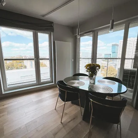 아파트 Apartament *